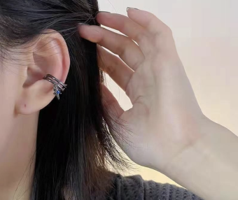 字母圈的爱情真相：斯慕圈中的爱与现实的较量